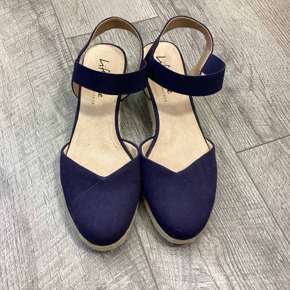 Life Stride Kimmie Wedge Espadrilles Size 9.5W